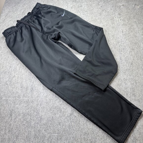 Nike THERMA-FIT Sweatpants Men 2XL Black Fleece 31" Training Relaxed Straight - Picture 1 of 16